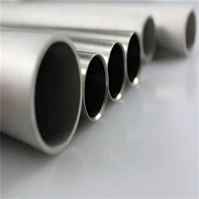 Pipe senza cuciture in lega